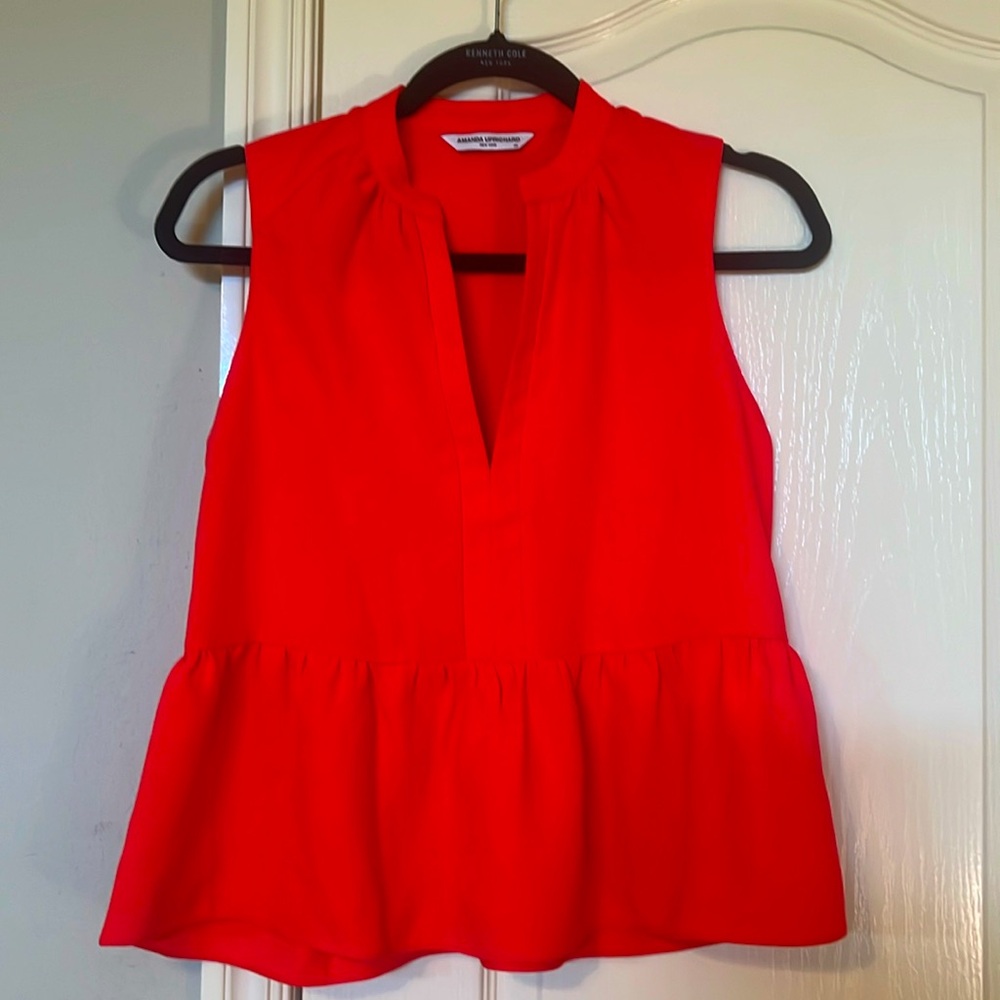 Darling Amanda Uprichard sleeveless blouse w/peplum